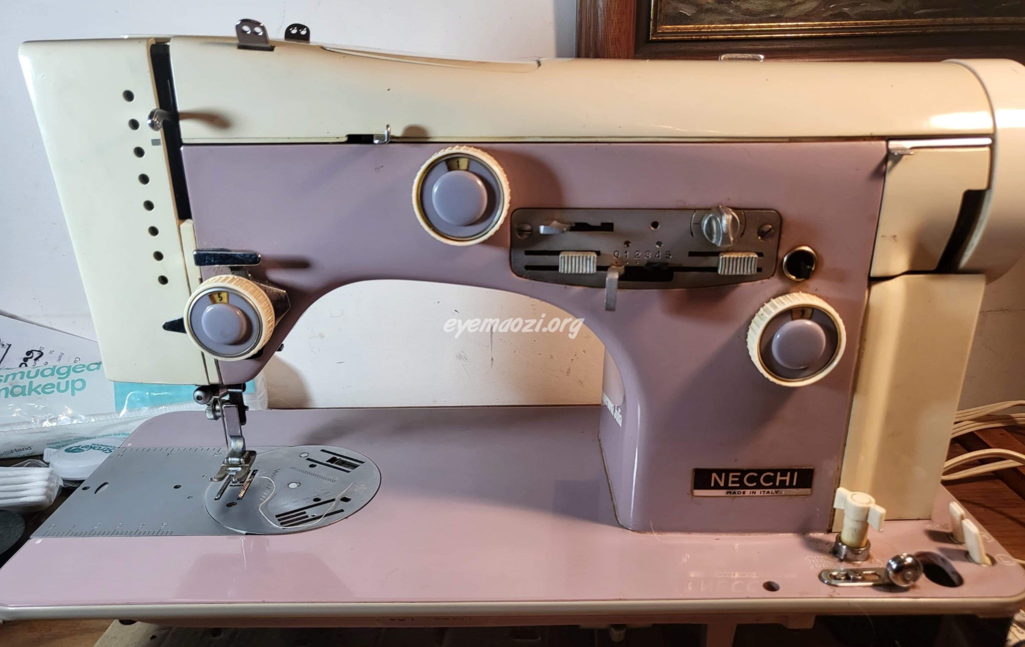 Machine à Coudre Necchi Supernova Automatica C – Italienne, électronique, Plus De 100 Points