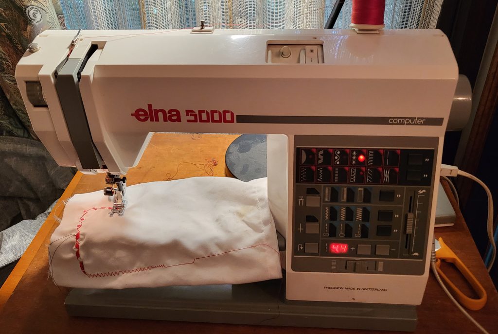 Elna Sewing machines - Eye Ma Ozi Collector